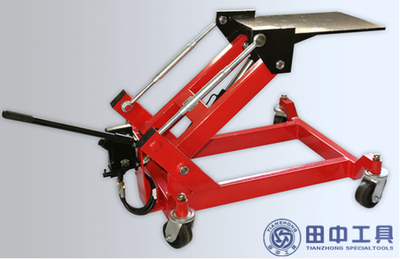 田中變速箱液壓拖車產品實拍