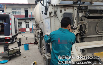 山東田中卡車養(yǎng)護(hù)搶修服務(wù)車日常養(yǎng)護(hù)更換機(jī)油、變速箱齒輪油