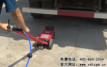 山東田中卡車養(yǎng)護(hù)搶修服務(wù)車快修氣動(dòng)工具使用