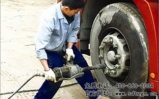移動式上門保養(yǎng)服務車快修功能——輪胎更換、保輪
